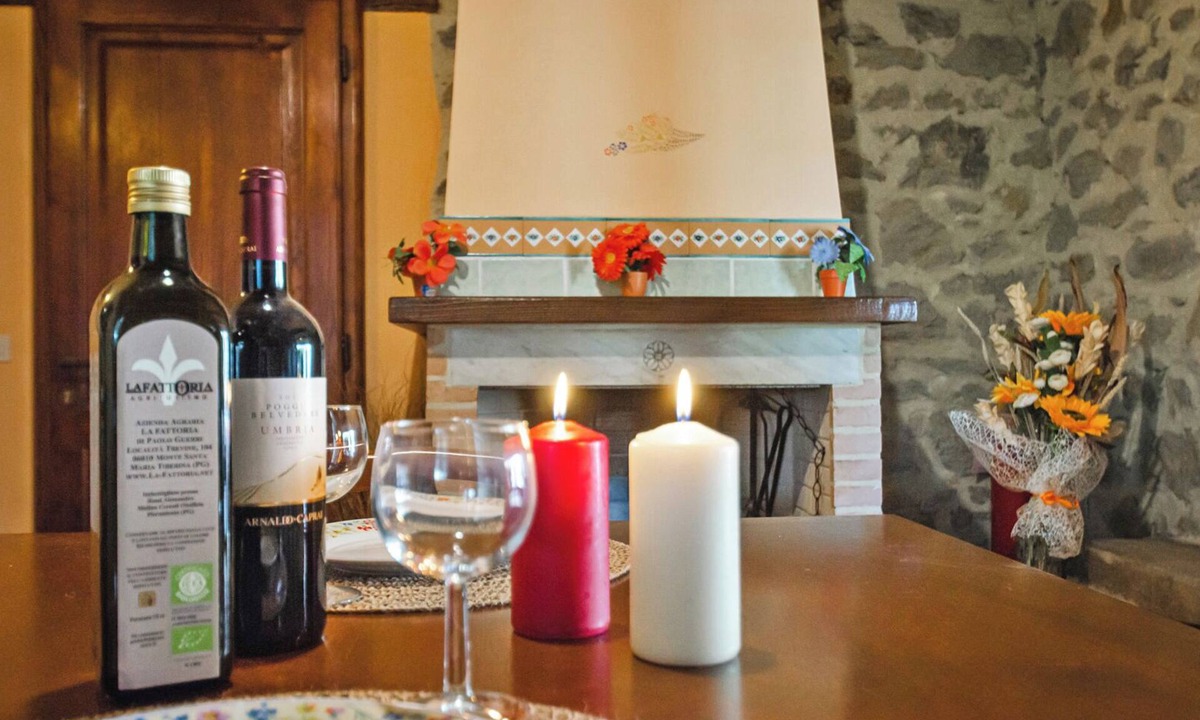 Monte Santa Maria Tiberina House | The Granary - Farmhouse La Fattoria