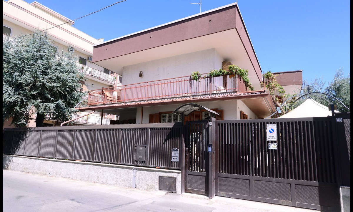 Palese Apartment | The Villino Apartments