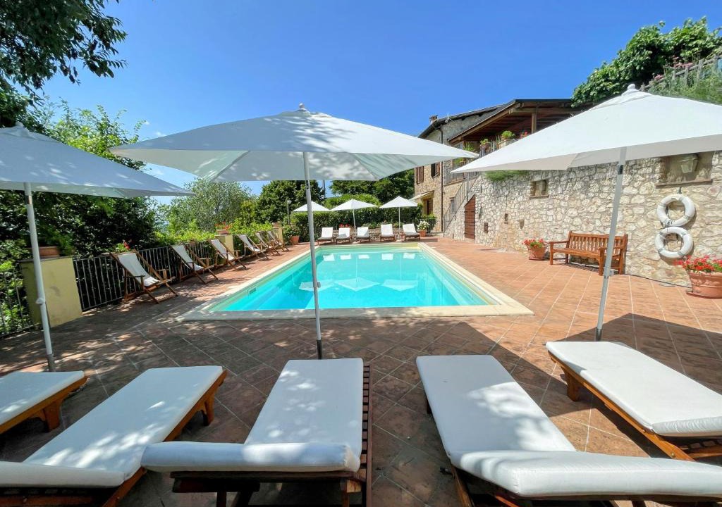 Strettura House | Torretta sleeps 5 with pool and exclusive gardens plus private verandah