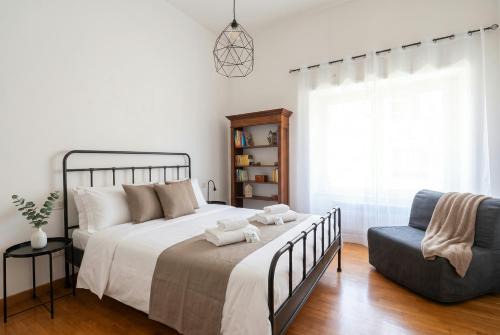 Quartiere XI Portuense Apartment | Trastevere Chic 2 Suite Home - Near Center & Station