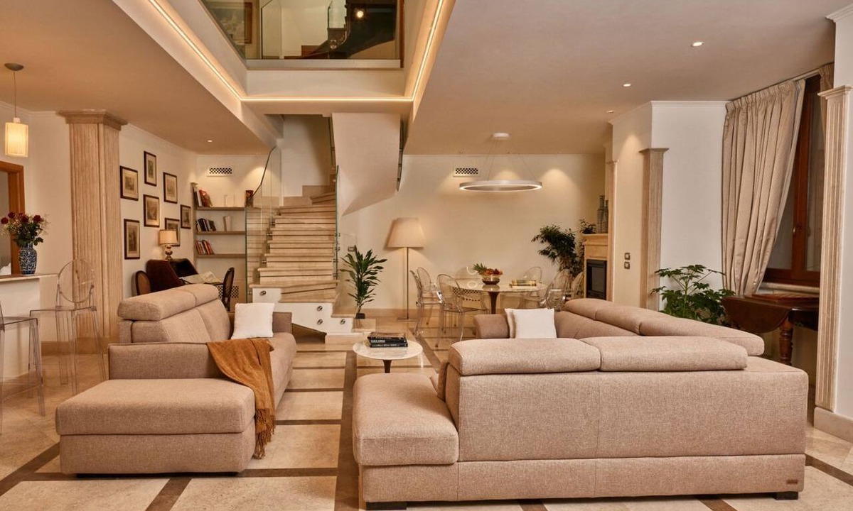 Rome City Centre Apartment | TreasureRome Trevi Signature Penthouse