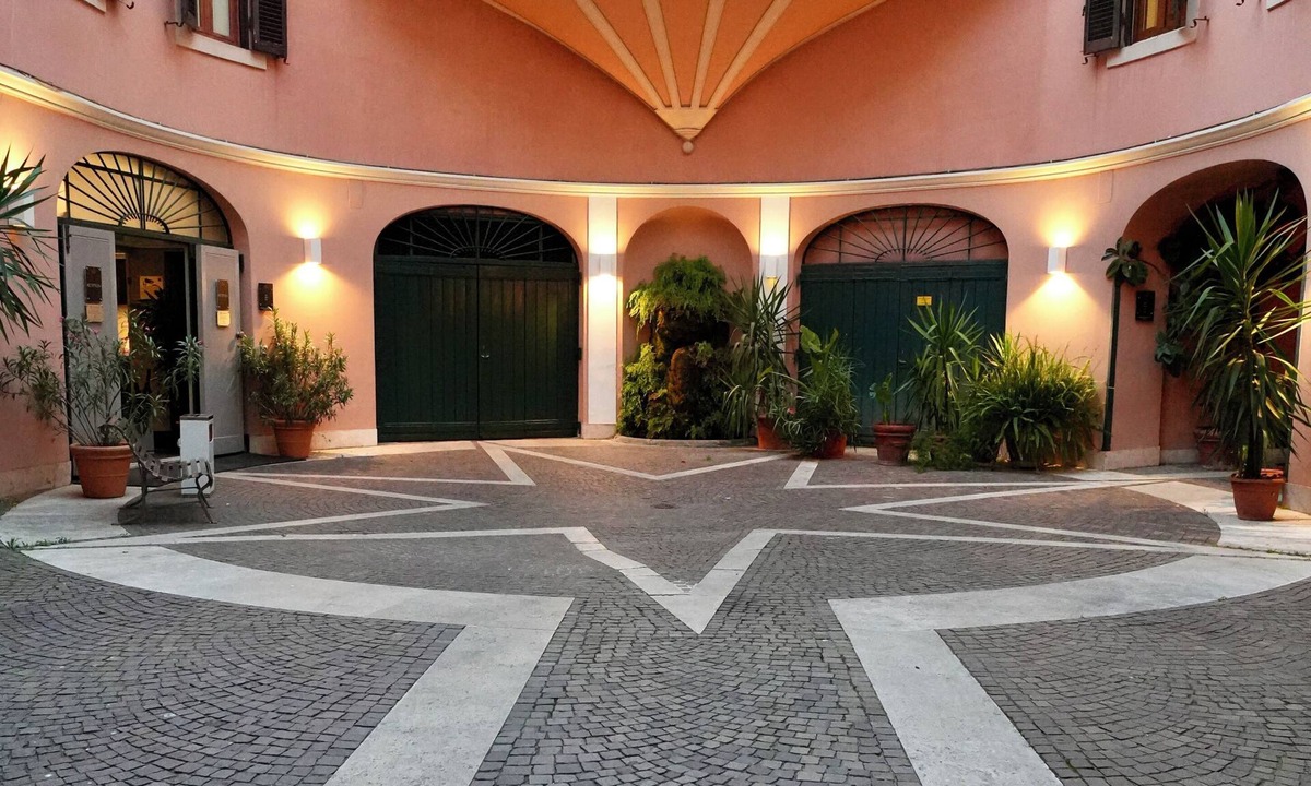 Rione II Trevi Apartment | Trevi Ducal Palace I