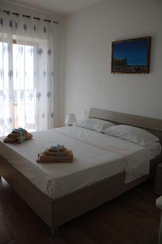 Formia Apartment | Tropical House
