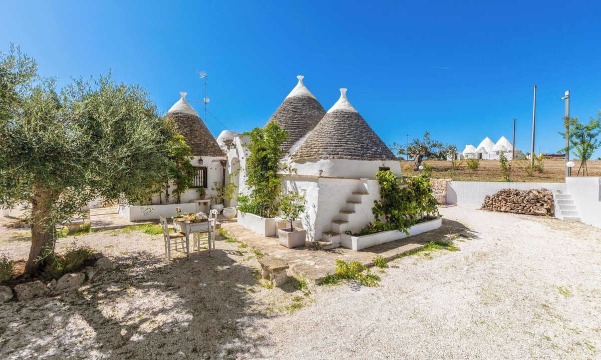 Martina Franca House | Trulli Claudia by Perle di Puglia