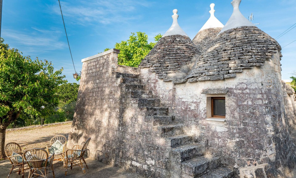 Fasano House | Trullo 'Dona Filomena' with Private Terrace, Private Garden and Wi-Fi