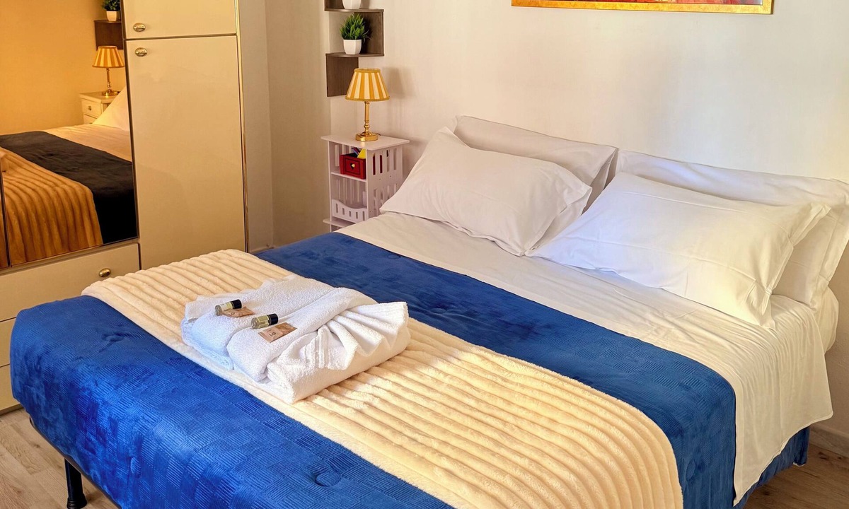 Prenestino-Labicano Apartment | Two-Bedroom Apartment in Pigneto - Direct Subway Access to the Colosseum