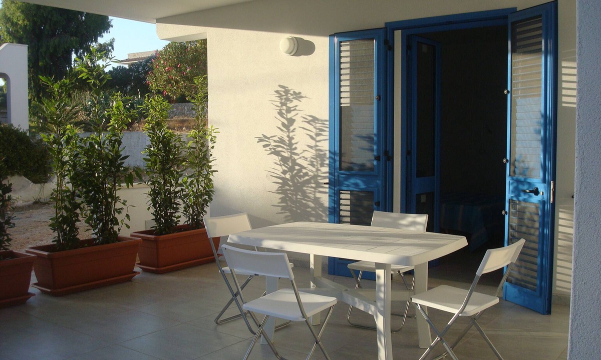 Marina di Felloniche House | Two-room apartment with porch - Felloniche