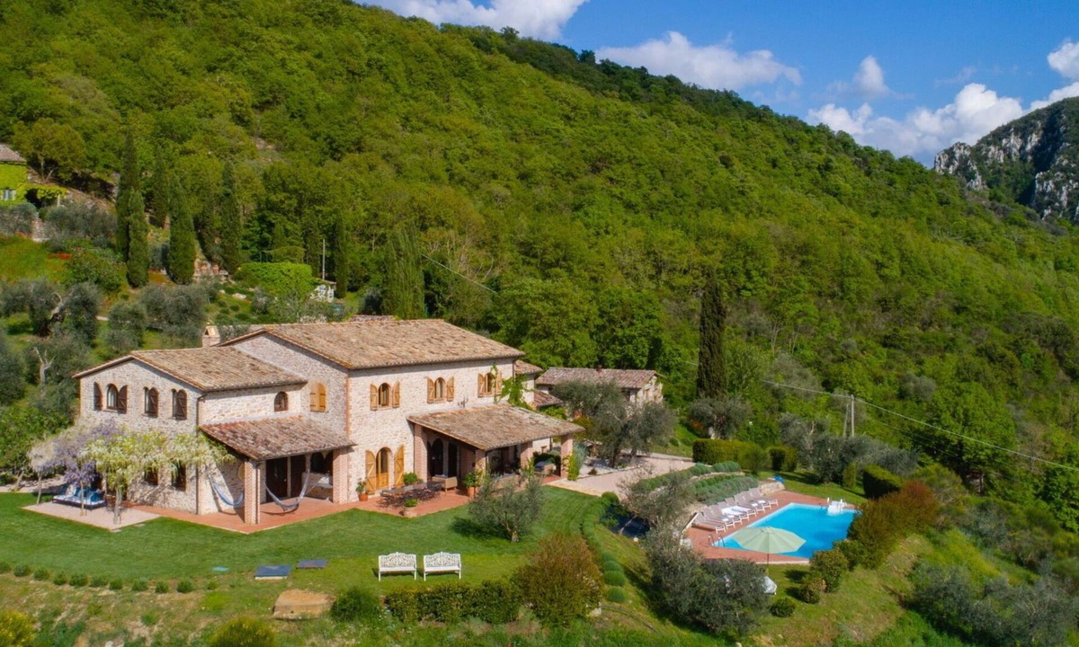 San Giovanni del Pantano House | Vacation home for 12 guests with 400m² in Perugia (298558)