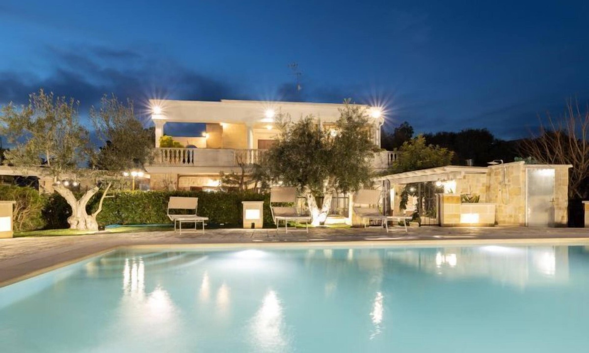 Ostuni House | Vacation home Tenuta Marmorelle in Ostuni - 16 persons, 5 bedrooms