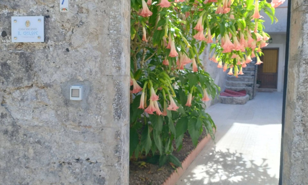 Erice House | Vacation home the cyclops