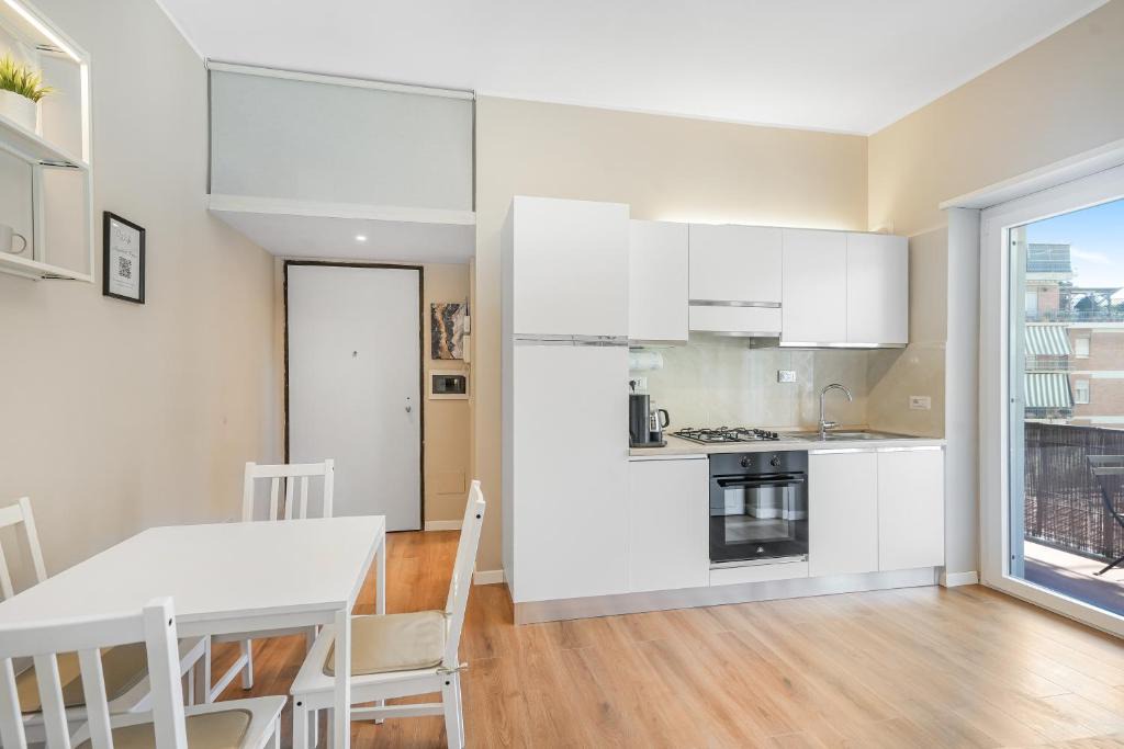 Quartiere XXVII Primavalle Apartment | Vatican - Angolo di Roma