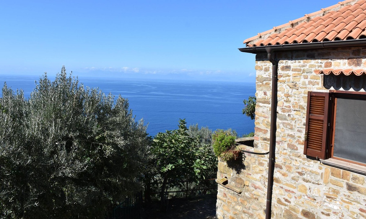 Castellabate Cottage | VERY PANORAMIC CILENTO COTTAGE