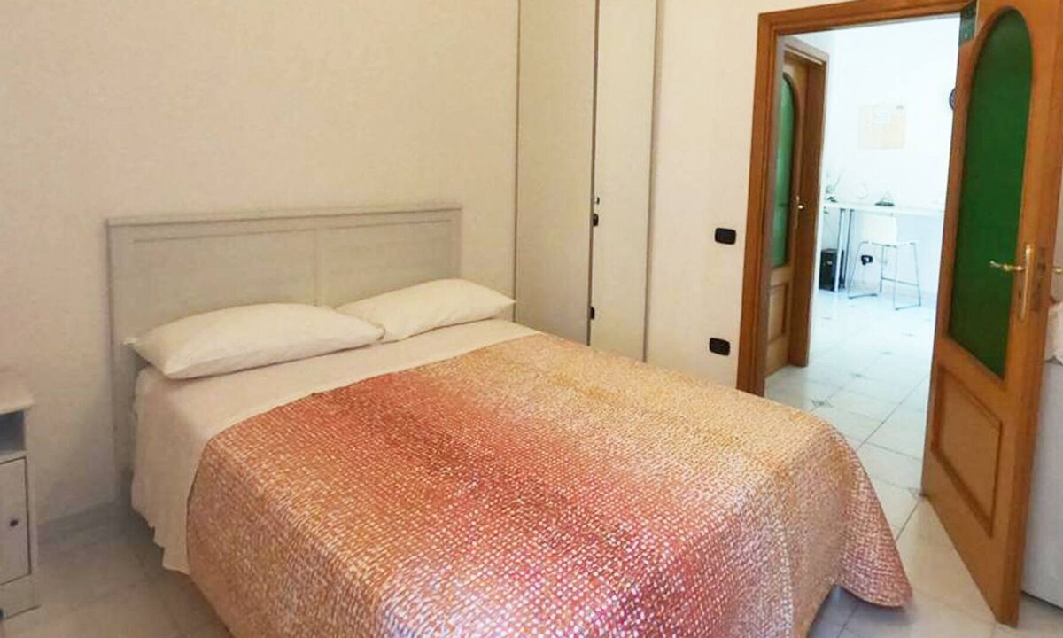 San Sebastiano al Vesuvio House | VESUVIUM Room
