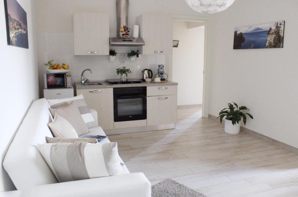 Sant'Agnello Bed & Breakfast | Vesuvio House appartamento indipendente e centrale