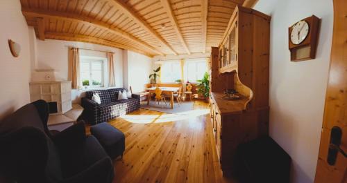 Tires Apartment | Villa Andre