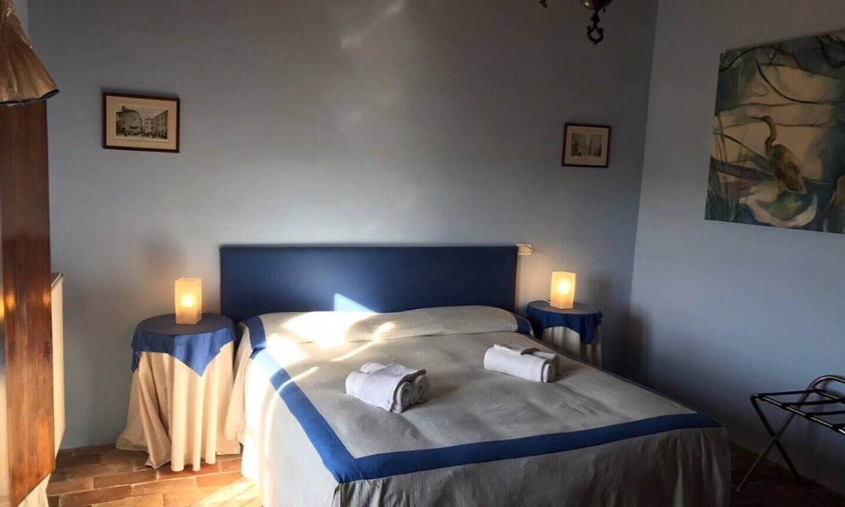 Soriano nel Cimino Apartment | Villa Arzilla - SUNFLOWER ROOM