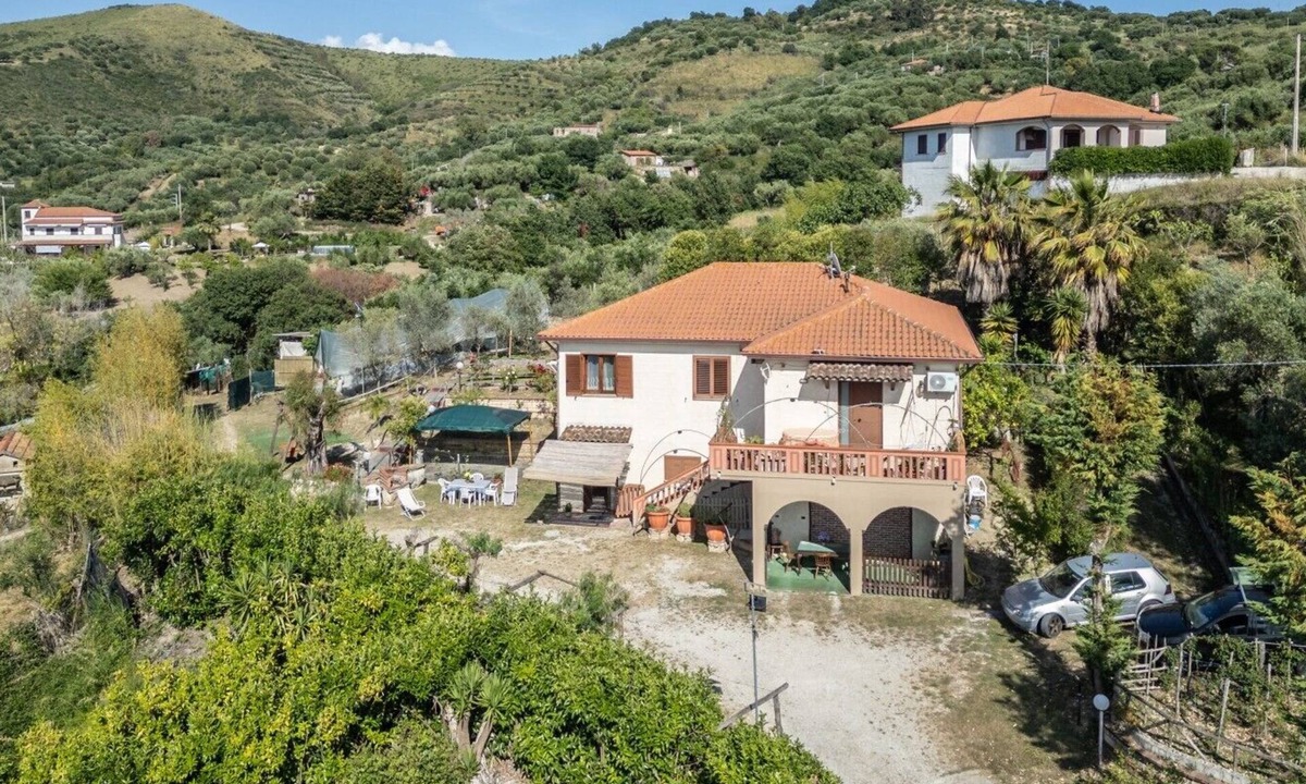 Ascea House | Villa Baronia - 4 km from the sea