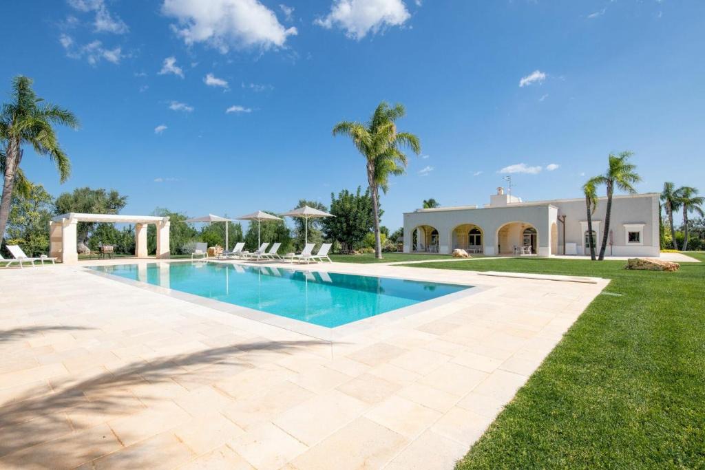 Ostuni Villa | Villa Bellavista by Raro Villas