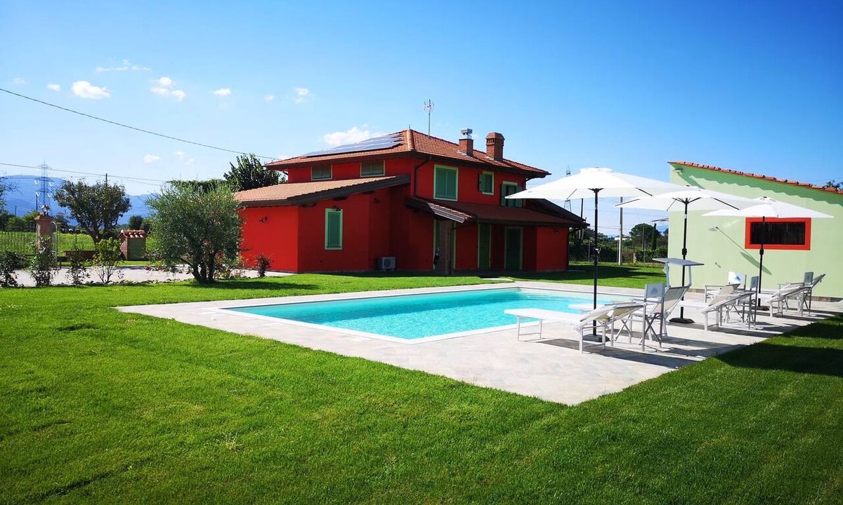 Villa Campanile House | VILLA BENEDETTI: PRIVATE POOL, TUSCAN COUNTRYSIDE, IDEAL FOR FAMILIES AND GROUPS