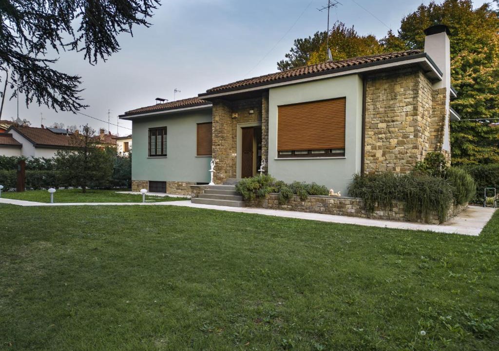 Castelfranco Emilia Villa | Villa Cantoni