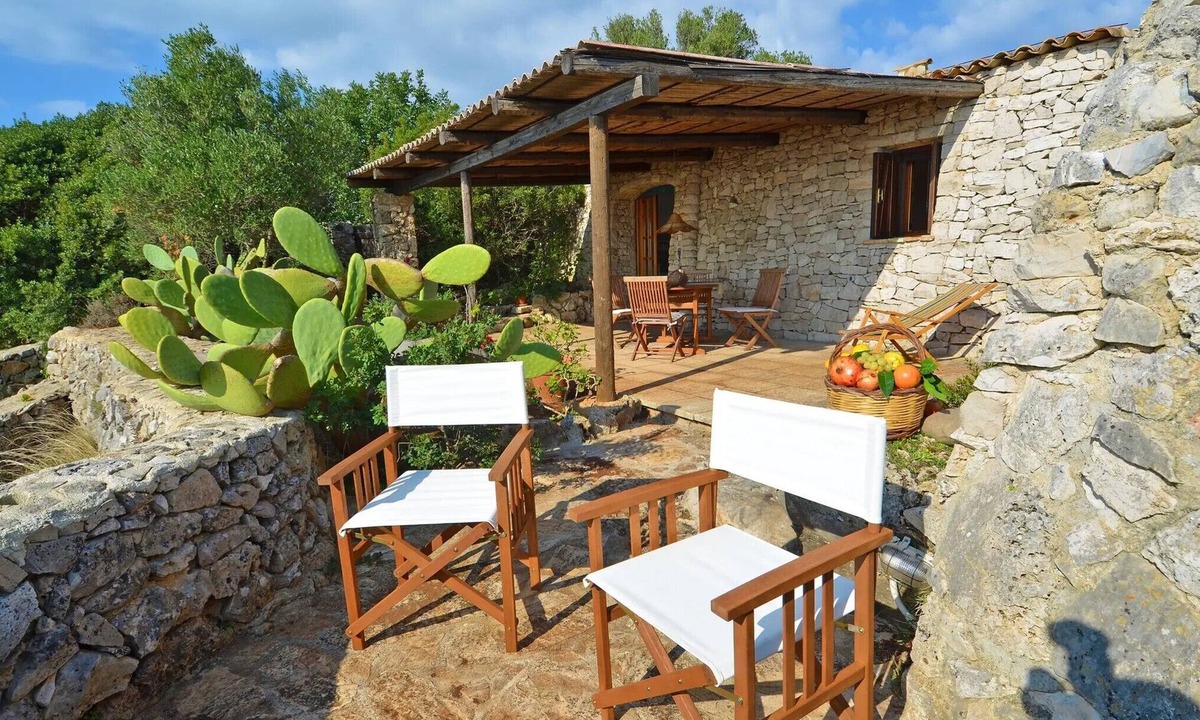 Marina San Gregorio Villa | Villa 'Casa Vite 3' with Sea View, Wi-Fi and Air Conditioning