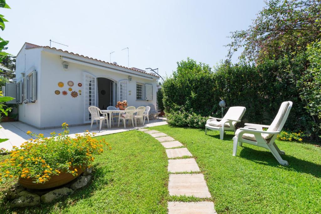Rosa Marina Villa | Villa con giardino a Rosa Marina