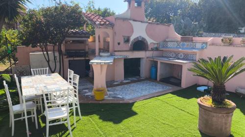 Fiumicello Santa Venere Villa | villa conchiglia