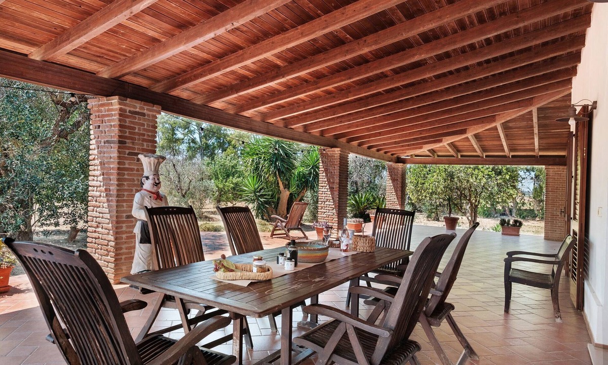 Avetrana Villa | Villa 'Degli Ulivi' with Private Garden