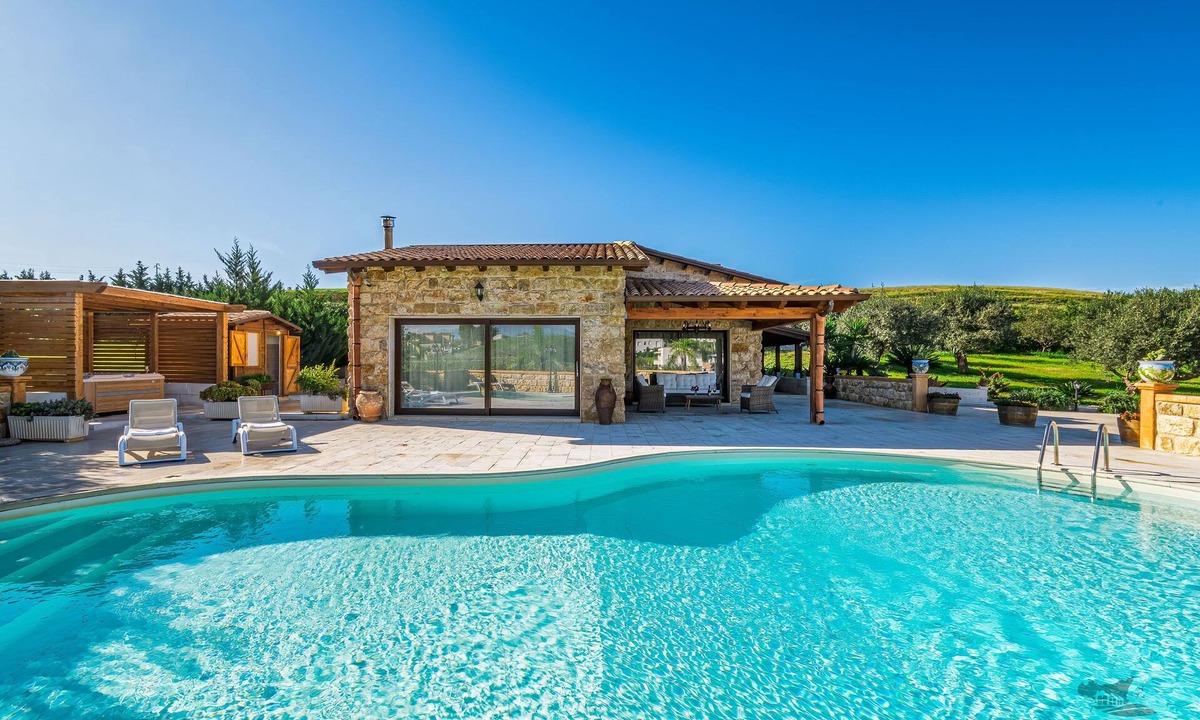 Alcamo Marina Villa | Villa DelMarmo: Saltwater Pool Amid Olive Groves