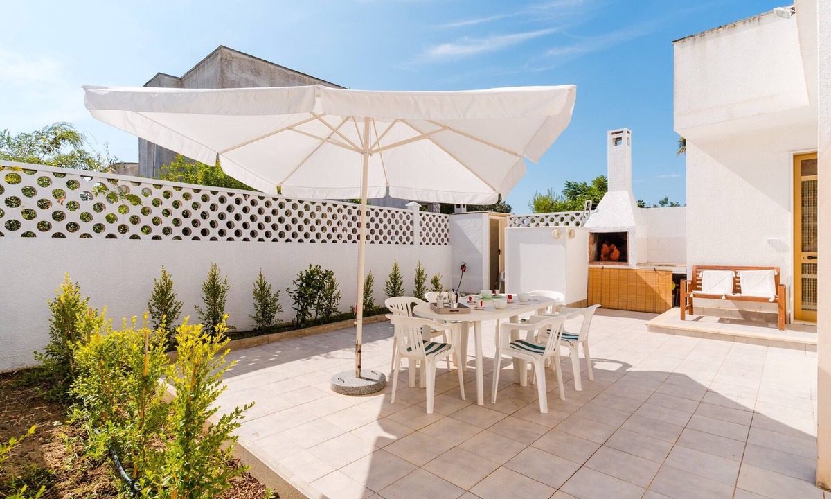 Scala di Furno Villa | Villa 'Greta' with Private Terrace, Wi-Fi and Air Conditioning