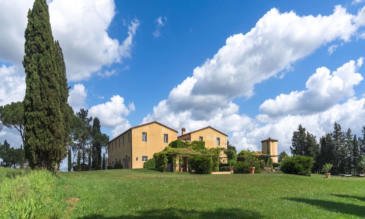 Gavorrano Villa | Villa in Gavorrano with 9 bedrooms sleeps 18