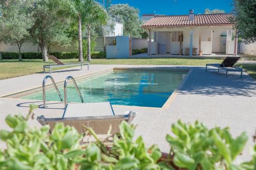 Torre Colimena Villa | Villa IslaMaris con Piscina nel Boomerang Village a Torre Colimena