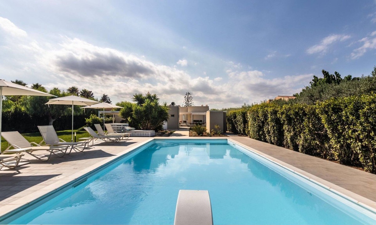Noto Marina House | 'Villa Luisa' mit Pool by Interhome