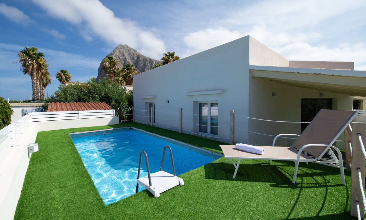 San Vito Lo Capo Villa | Villa Lux, A Luxurious Villa with private Swimming Pool
