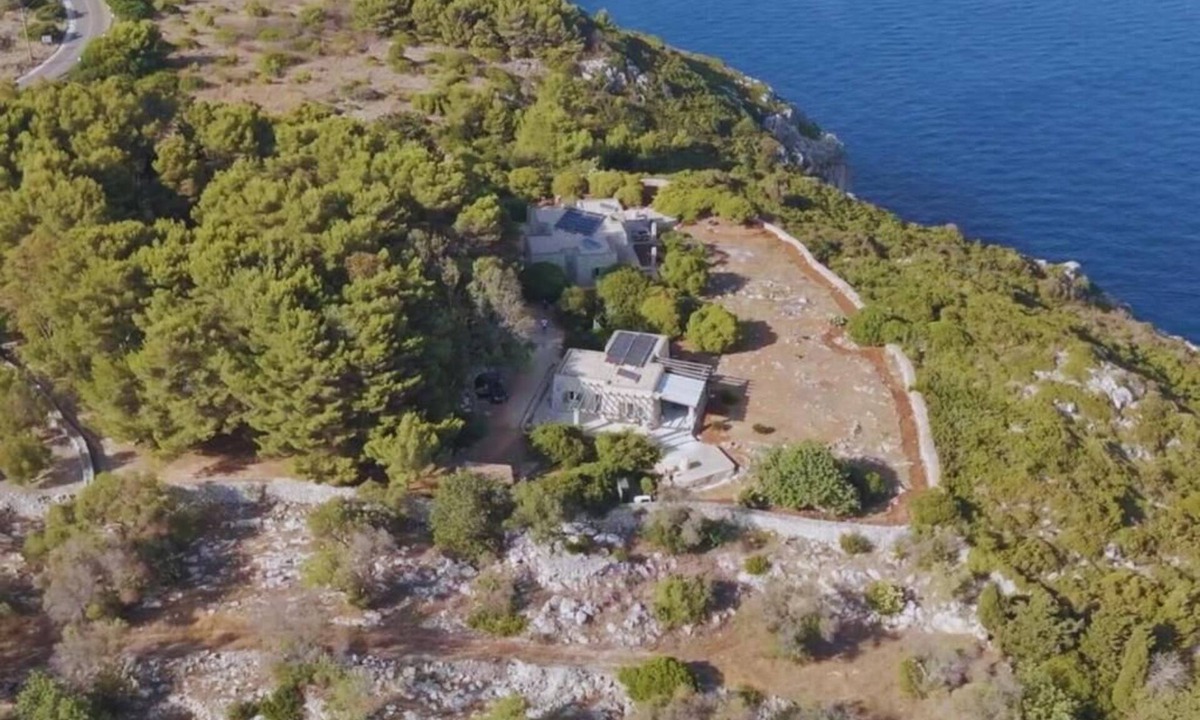 Marina di Novaglie Villa | Villa Novalia – Luxury Cliff Villa 230° Sea View near Leuca
