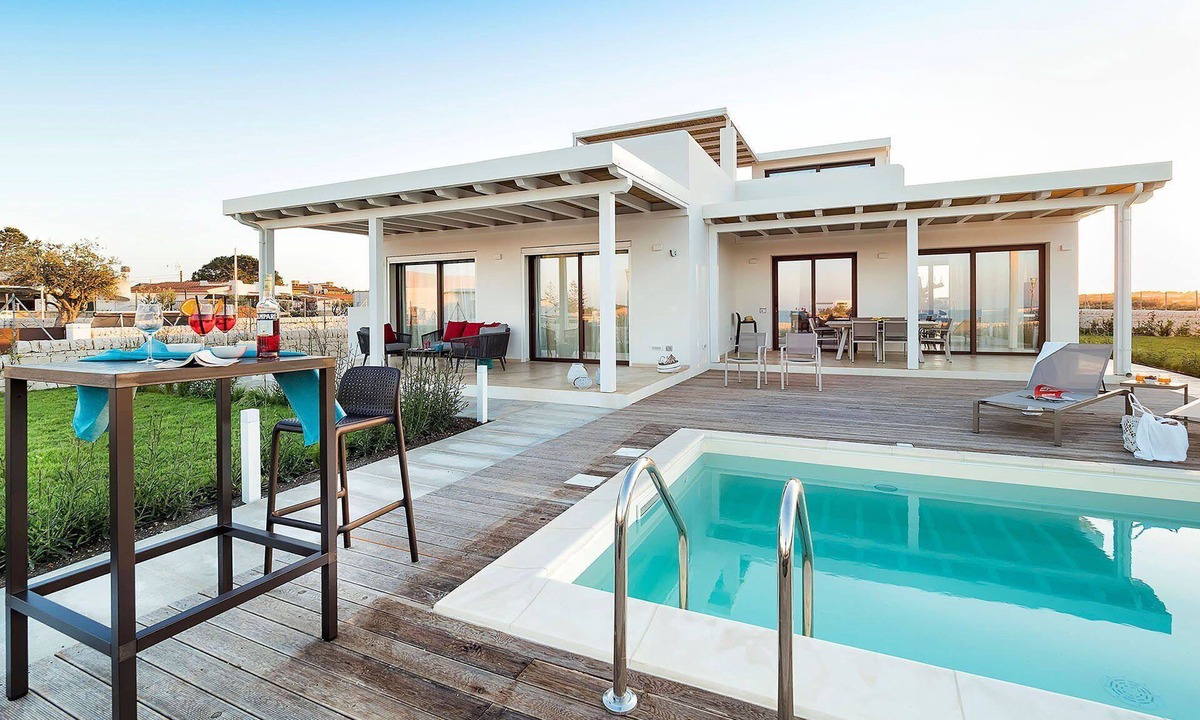 Reitani Villa | Villa Orietta, garden and pool - My Rental Homes