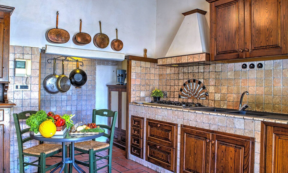 Todi Villa | Villa Poggiente 15+2, Emma Villas