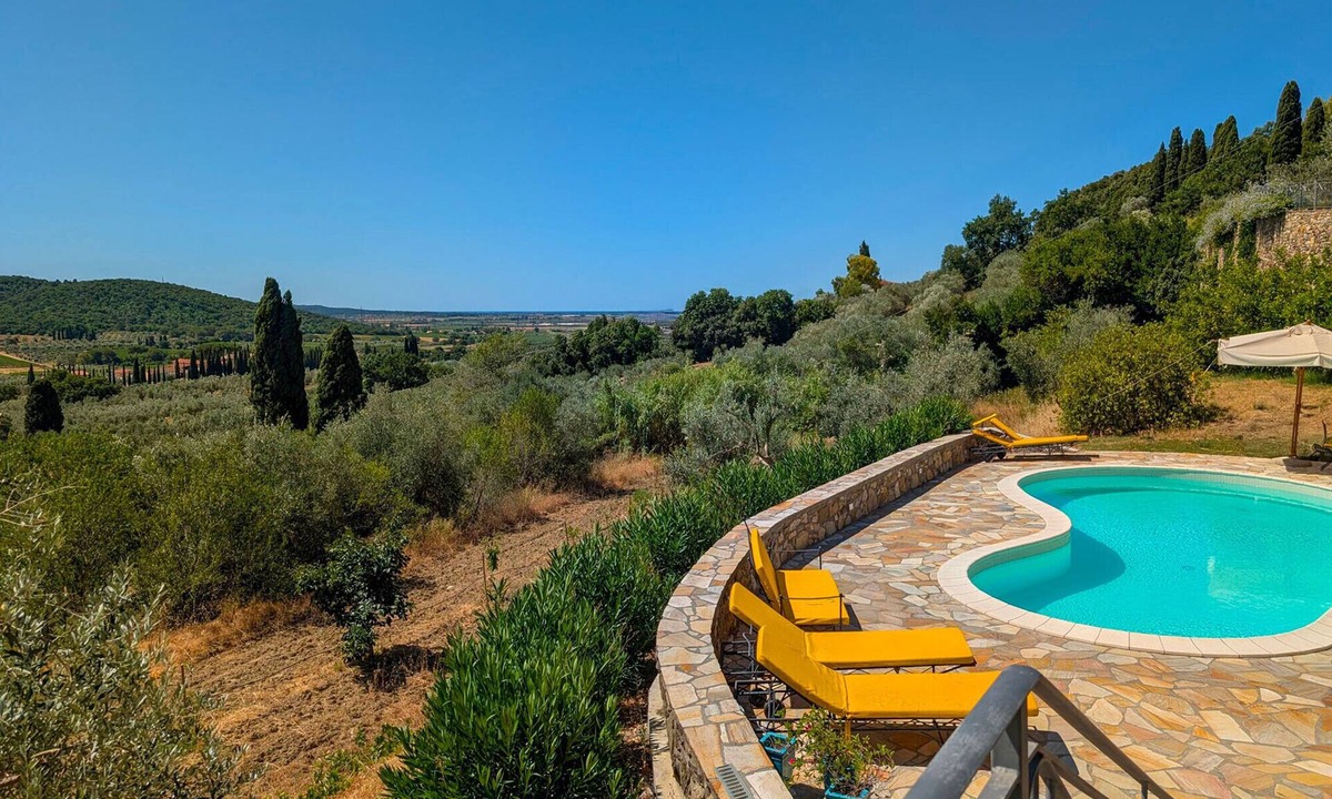 Suvereto Villa | Villa Poggio al Coniglio at Suvereto with Pool