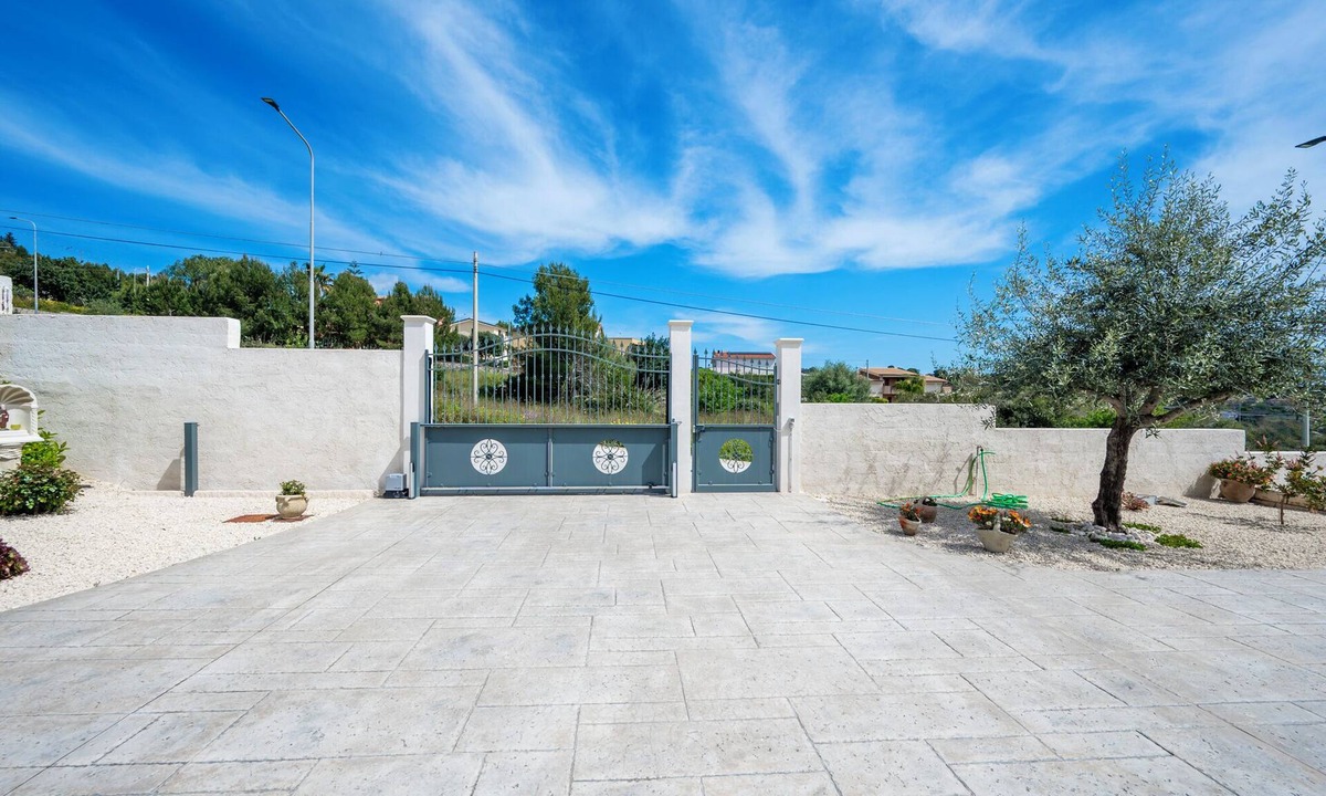 San Corrado di Fuori Apartment | Villa Stefania