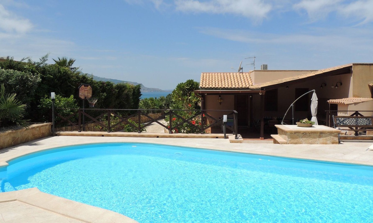 Cornino Villa | Villa with swimming pool / crystal clear sea / breathtaking sunset