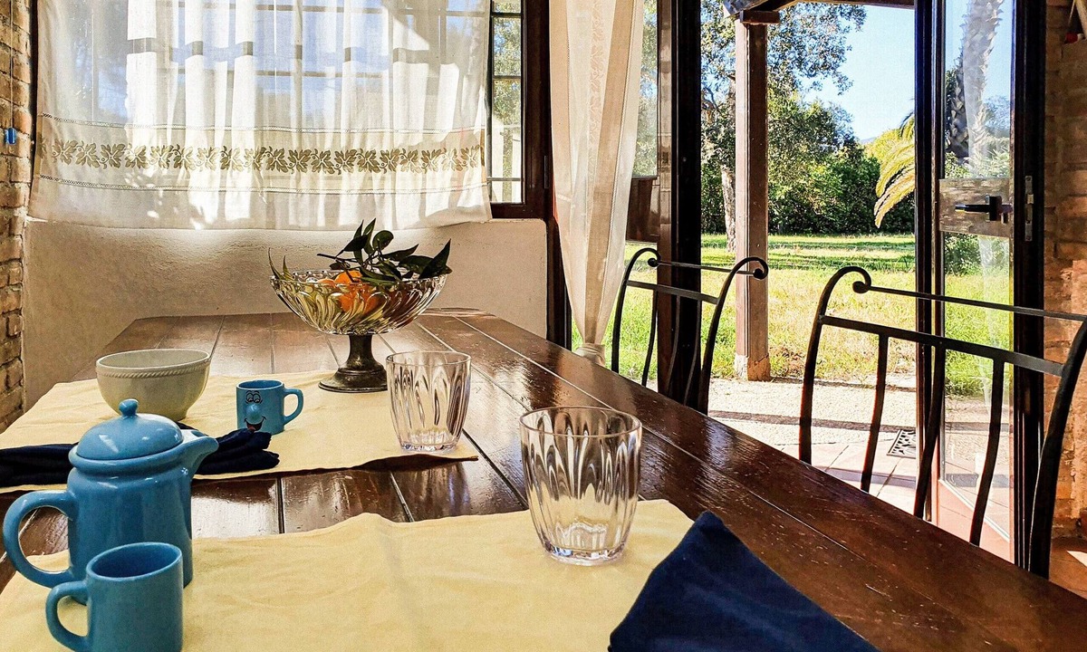 Capoliveri Villa | 'Villetta Baia di Mola' with Wi-Fi, A/C & Garden