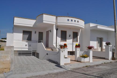 Posto Rosso House | Villetta Frontemare