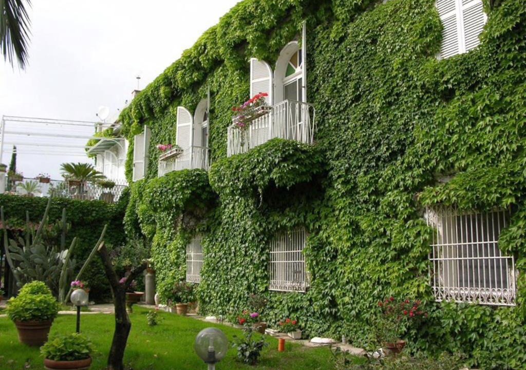 Battipaglia Apartment | Voltapensieri