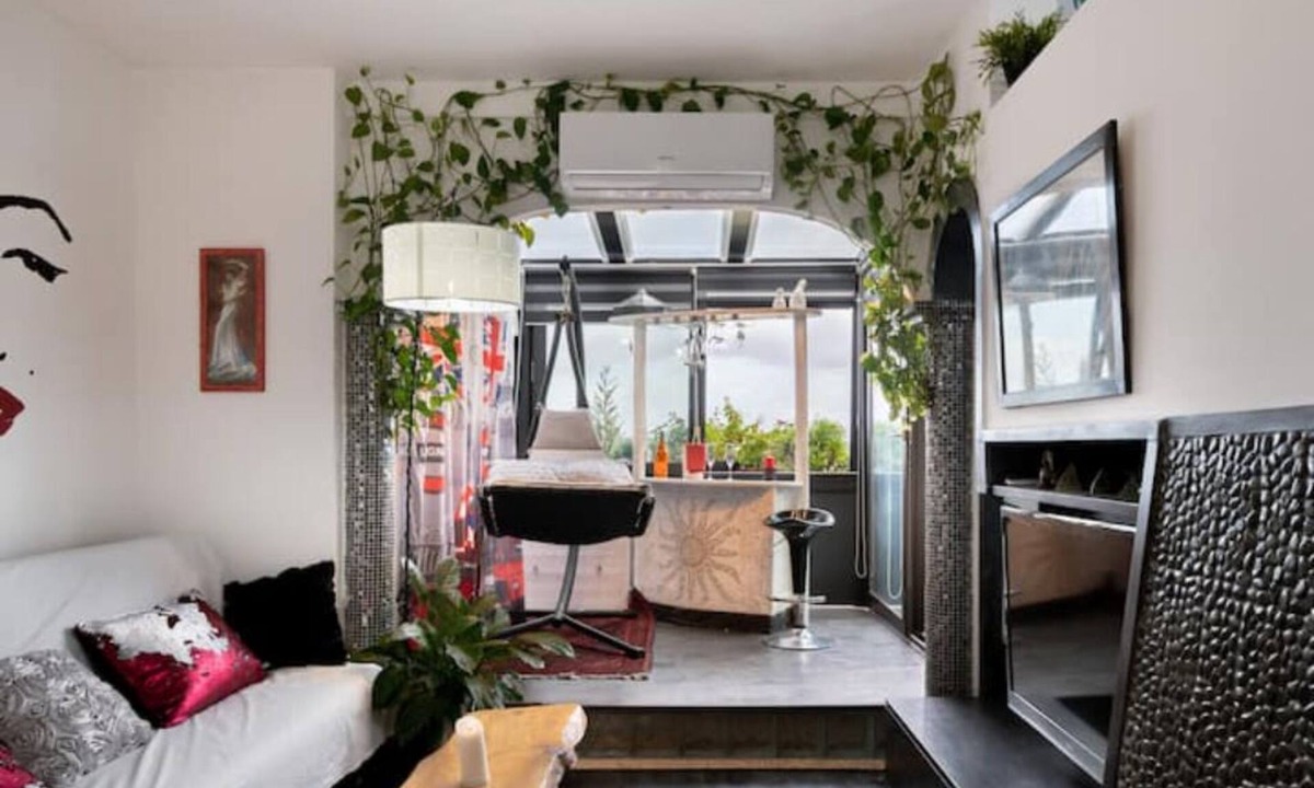 Zona XXXIII Acilia Sud Apartment | Vrbo Property