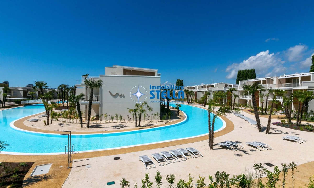Lido di Jesolo Apartment | Wave Island * Comfort Apartment * Pool * Near to the beach.