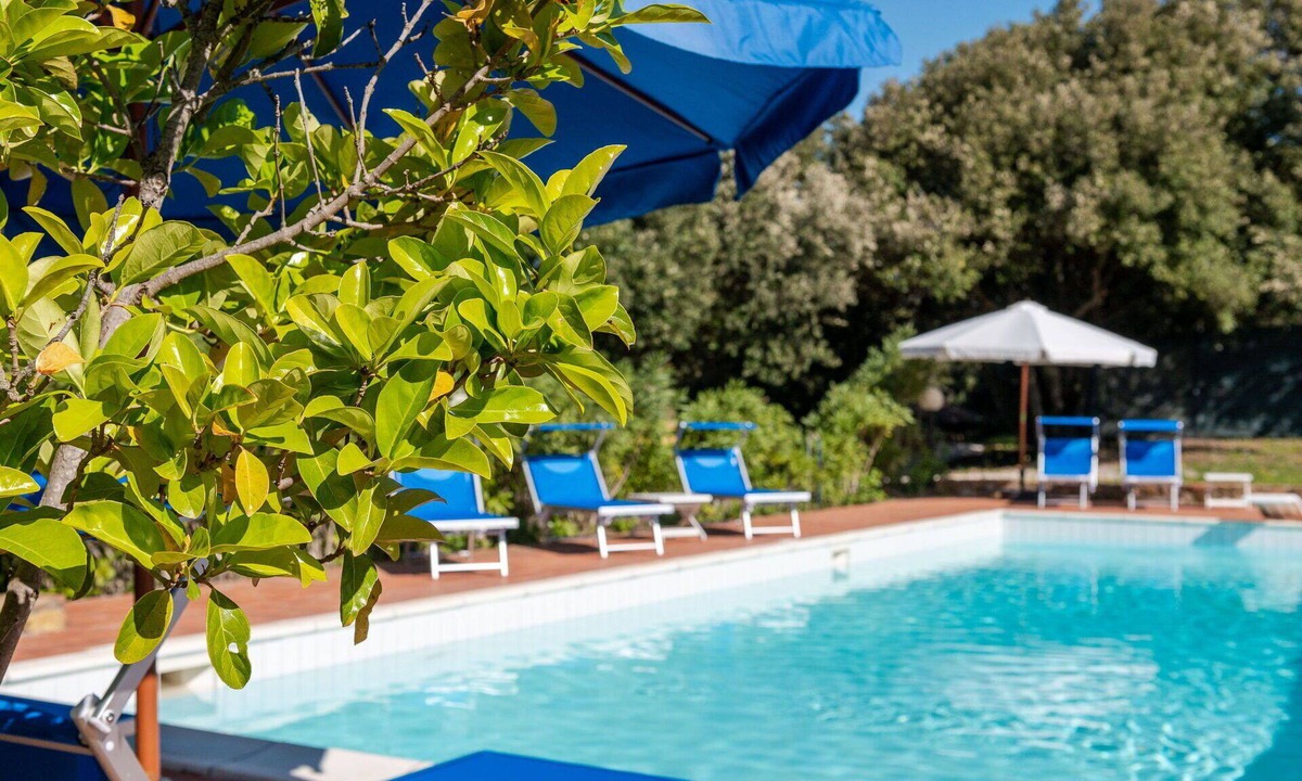 Massa Marittima Villa | Wonderful private villa with WIFI, private pool, A/C, TV, patio, pets allowed and panoramic view