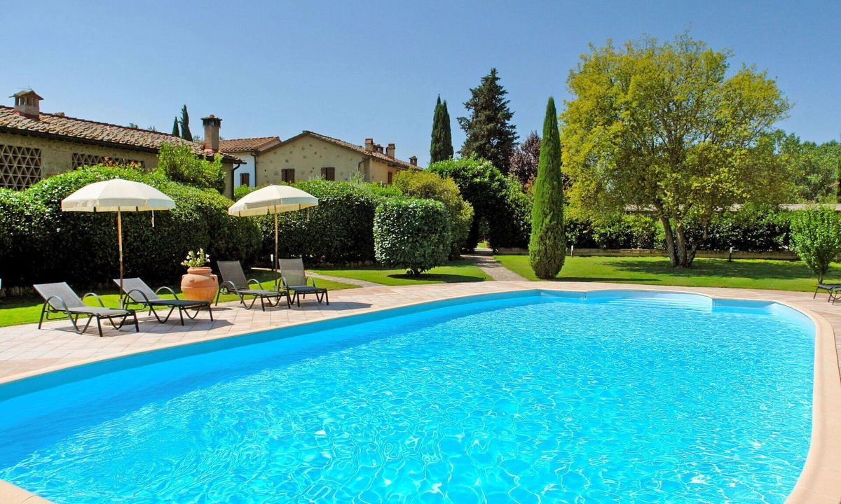 Poggiarello Villa | Wonderful villa for 12 people with WIFI, private pool, TV, terrace and pets allowed