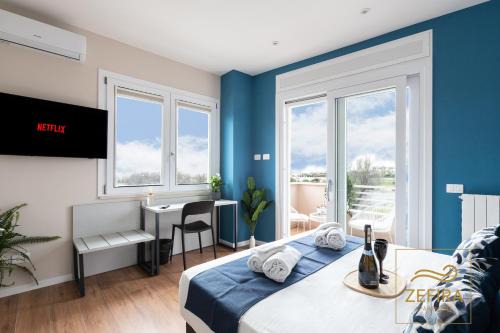 Quartiere XXXV Lido di Castel Fusano Apartment | Zafira apartment - Seaview, pvt terrace, luxury design, A-C