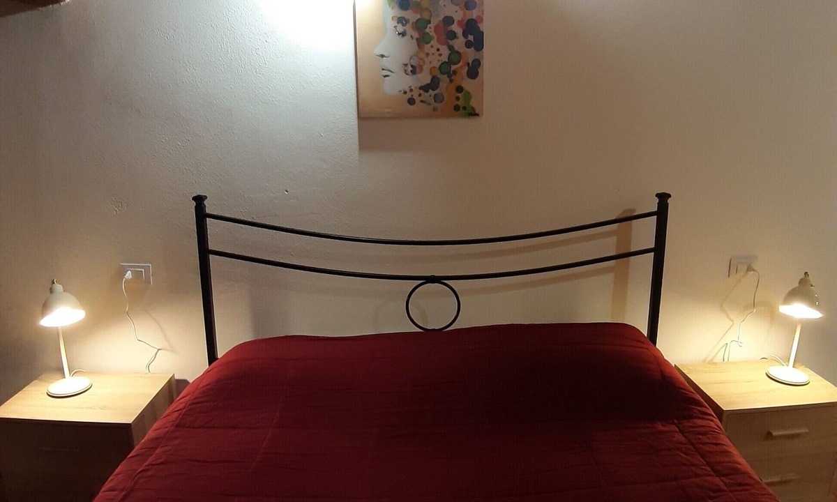 Foiano della Chiana Apartment | Zinfarosa Color Home, Historic Center