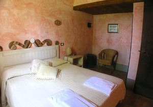Apartment for 2 persons + 2 children approx. 40 qm in Monteleone d'Orvieto, Lake Trasimeno